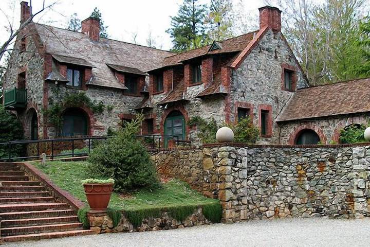 Grass Valley Courtyard Suites