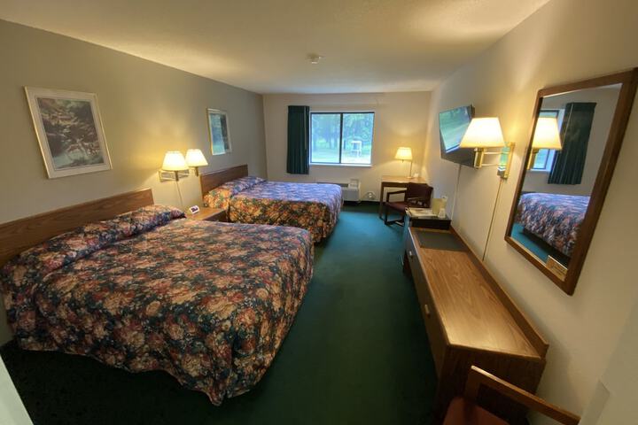 Room 33 of 54