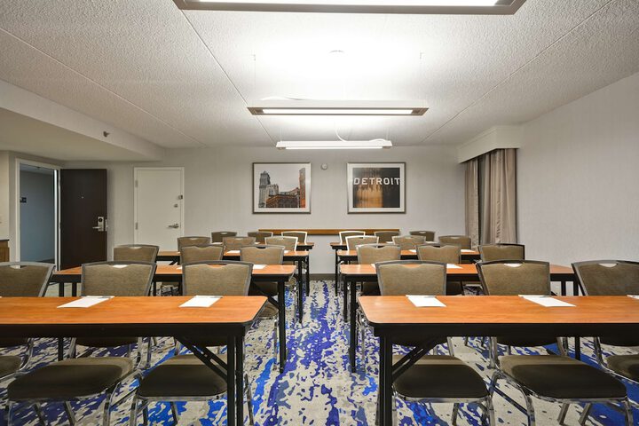 Hampton Inn Detroit / Northville