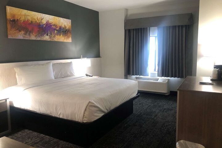 Room 28 of 51