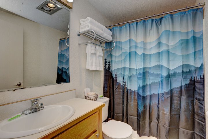 Room 12 of 21