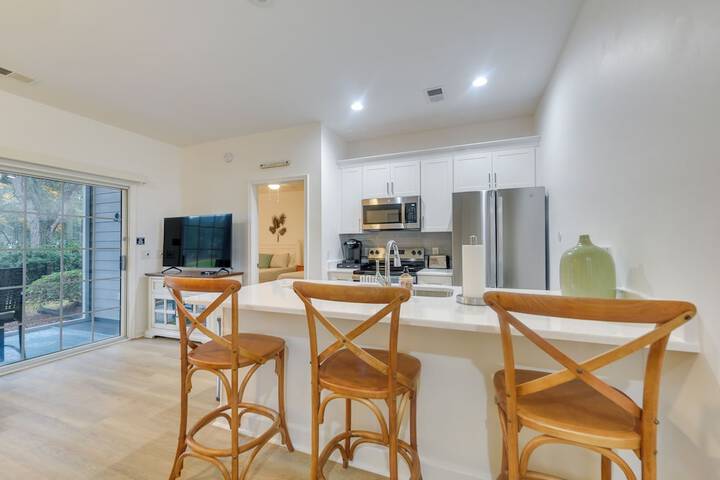 Sunset Beach Retreat - Monthly Rentals Welcome!