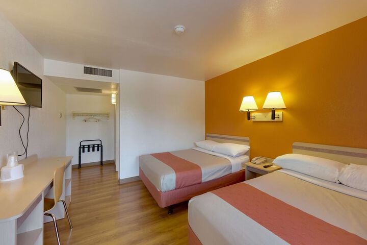 Motel 6 Weed - Mount Shasta
