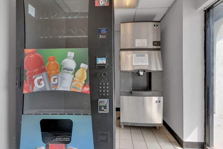 Days Inn by Wyndham Wrightstown McGuire AFB / Bordentown