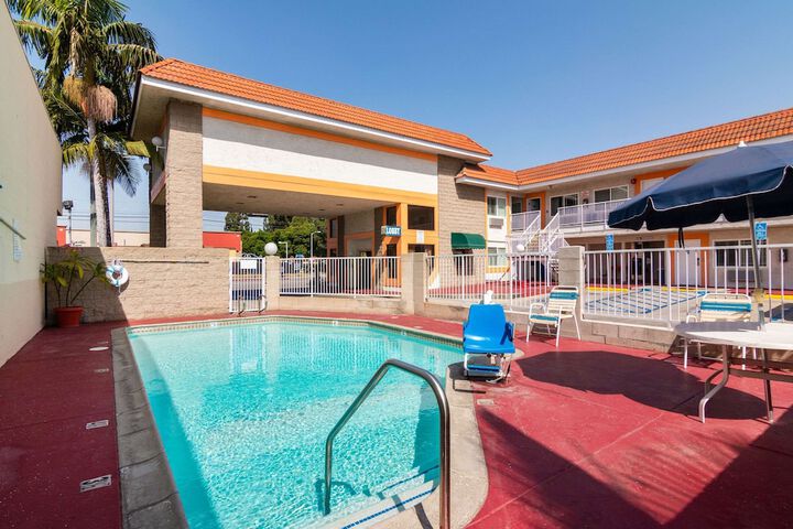 Pool 5 of 30