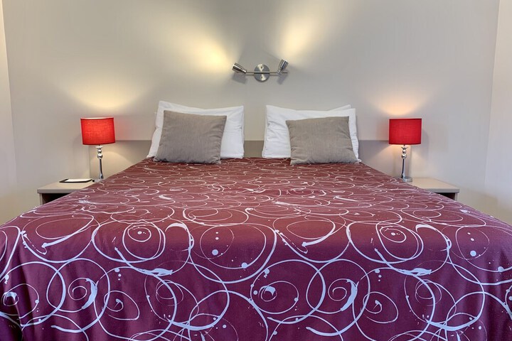 Room 21 of 36