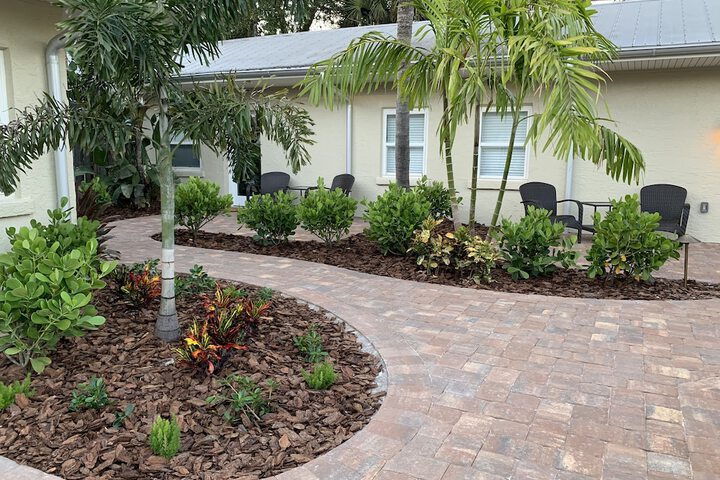Twin Palms at Siesta
