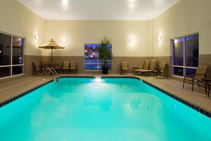 Pool 5 of 25