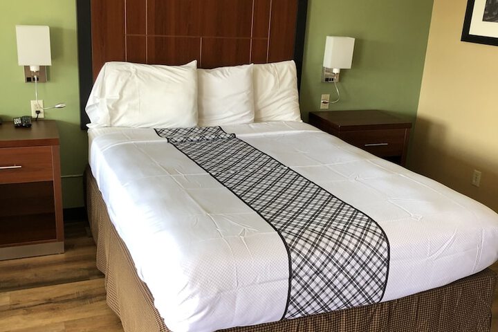 Room 32 of 57
