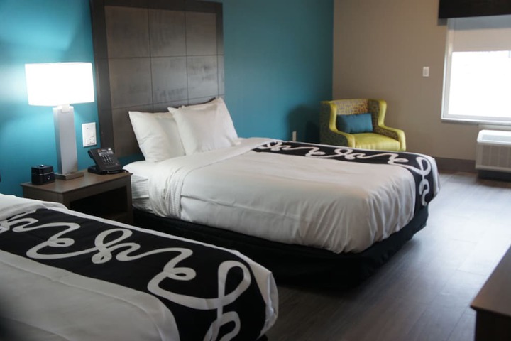 La Quinta Inn & Suites by Wyndham West Memphis