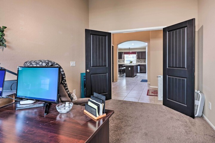 Maricopa Home w / Swim-up Bar Heated Pool & Slide