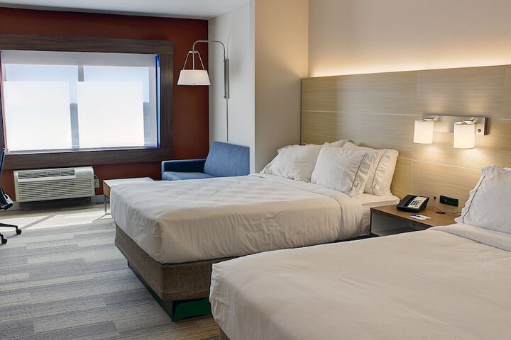 Room 21 of 38