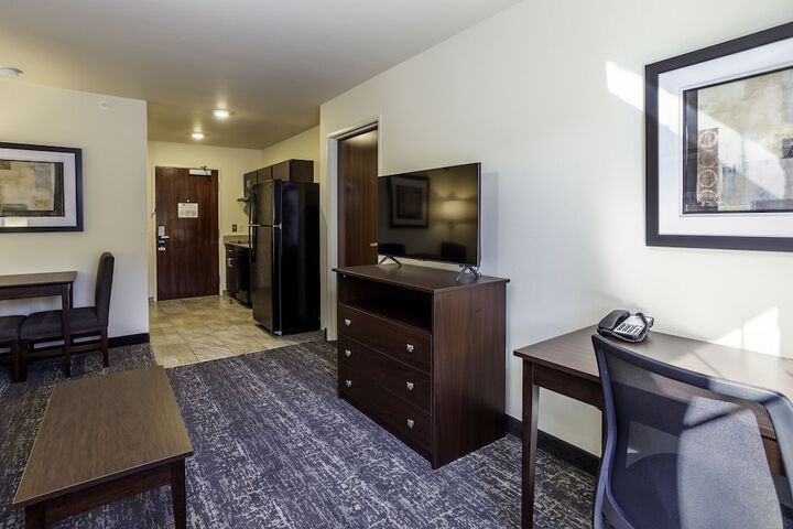 Cobblestone Inn & Suites - Brookville