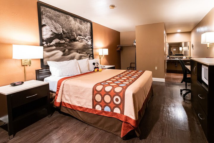 Room 21 of 25