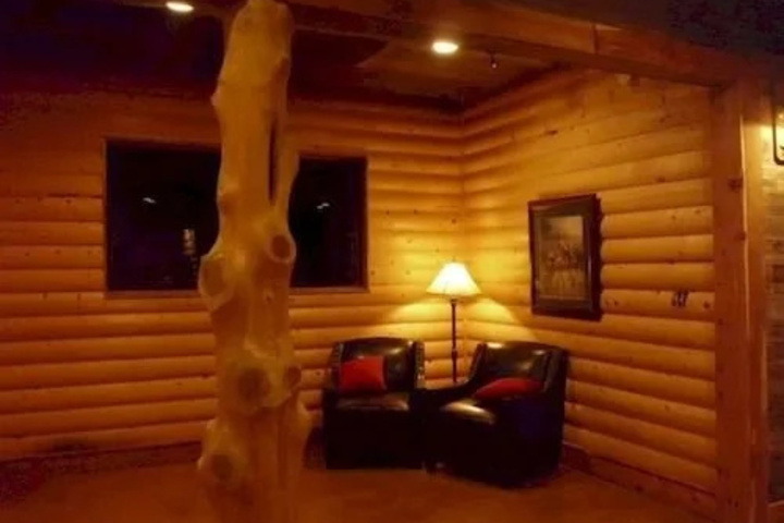 Antler Oaks Lodge