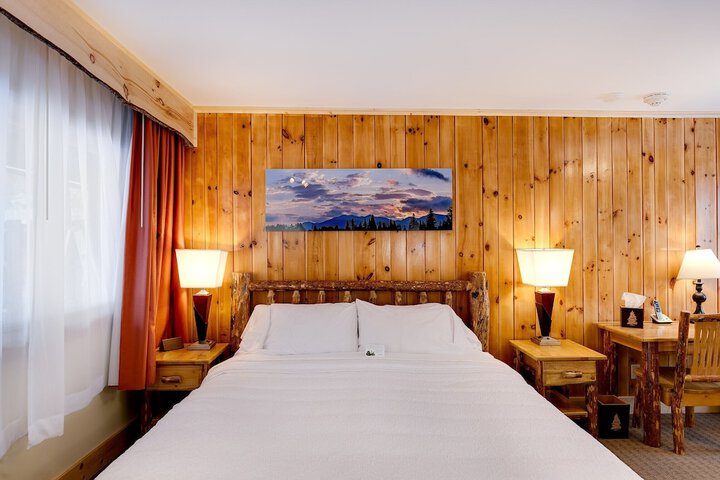 Room 33 of 71