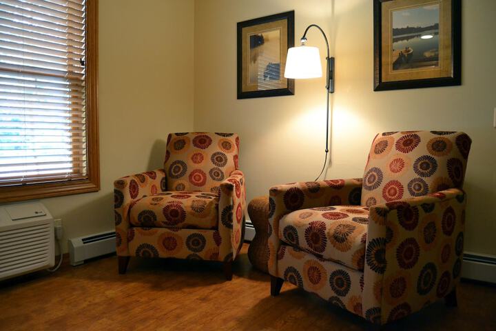 Room 37 of 192