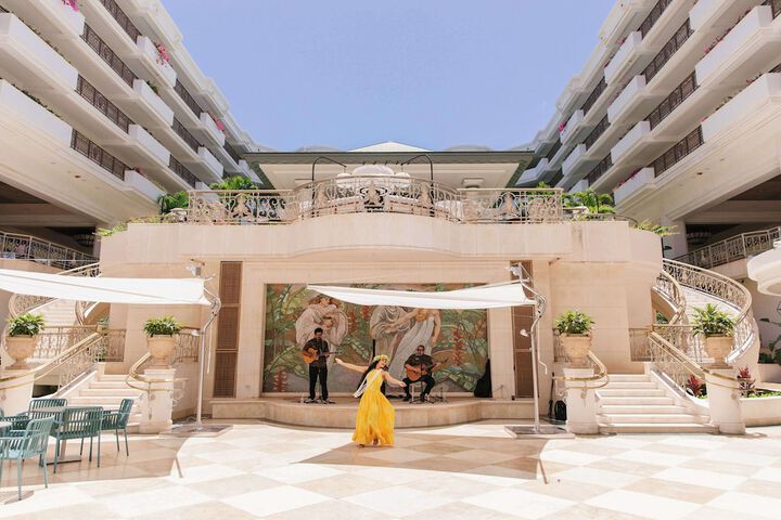 Hotel Exterior 163 of 193