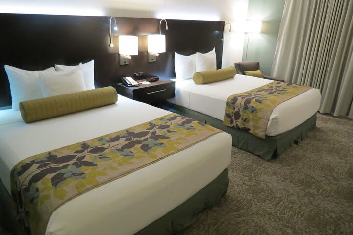 Oasis Hotel & Convention Center an Ascend Collection Hotel