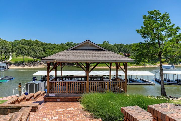 Candlewyck Cove Resort