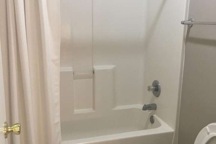 Room 20 of 34