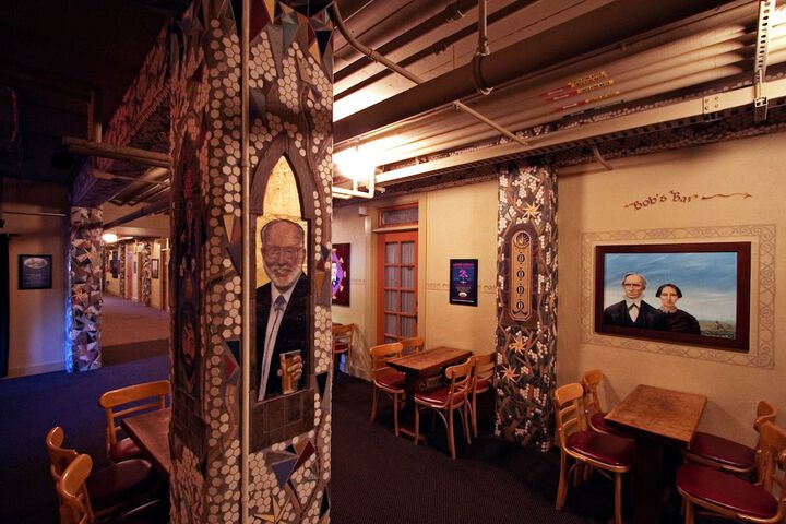 Ballroom/Hall 114 of 138