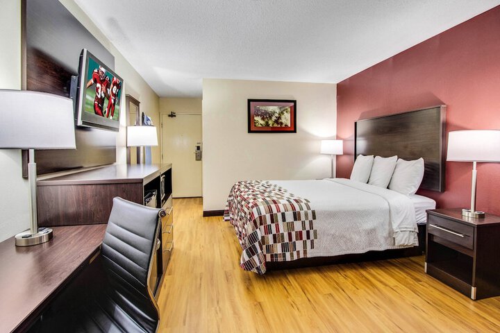Red Roof Inn Forsyth