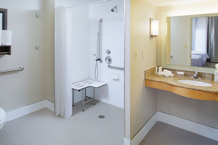 Room 14 of 26