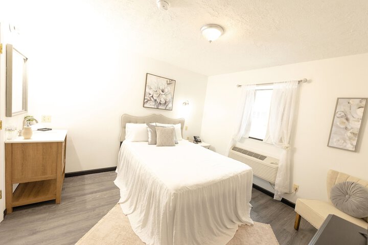 Room 10 of 24