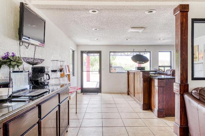 OYO HOTEL GLOBE MIAMI AZ - HIGHWAY 60