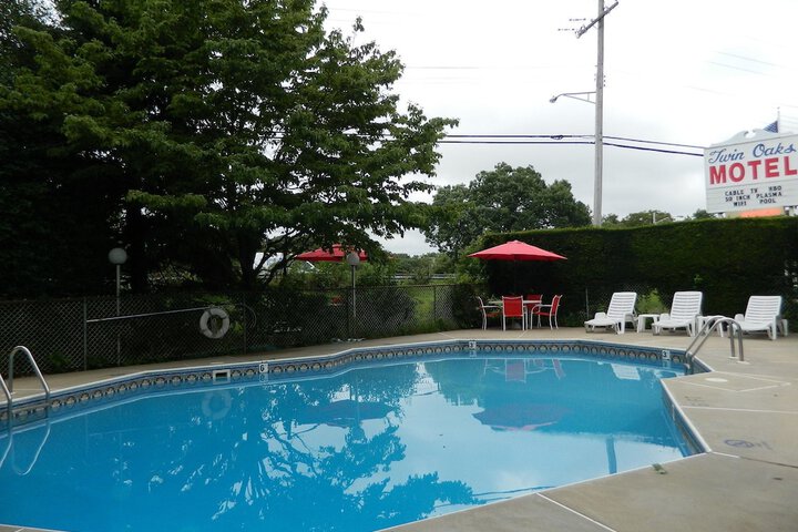 Pool 2 of 20
