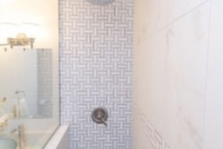 Room 18 of 27