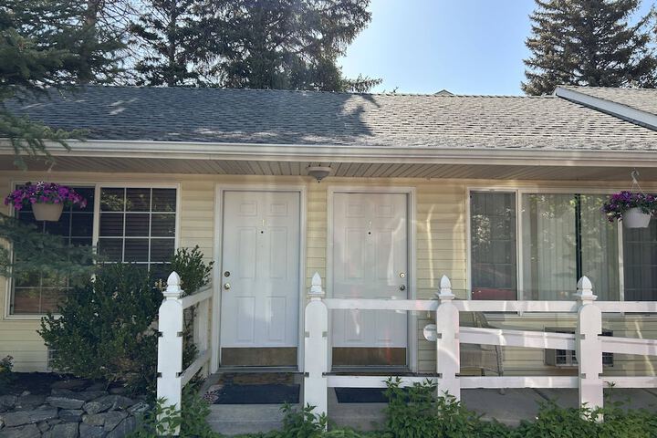 Columbine INN