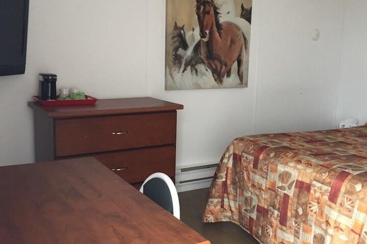 Room 9 of 36