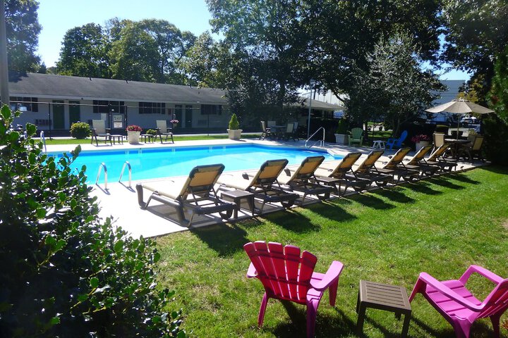 Pool 14 of 87