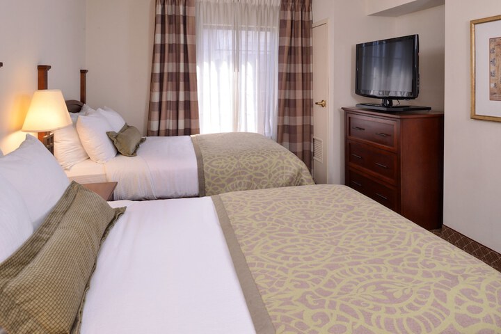 Staybridge Suites Indianapolis-Airport by IHG