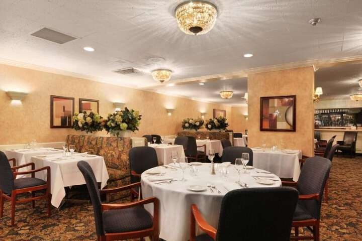 Dining 14 of 20