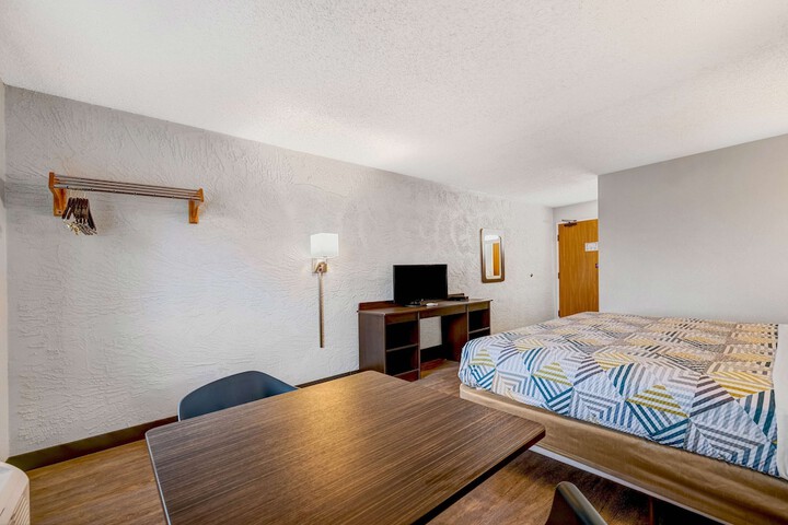 Motel 6 Elk Grove Village IL - OHare