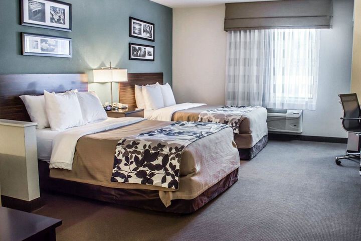 Room 25 of 42