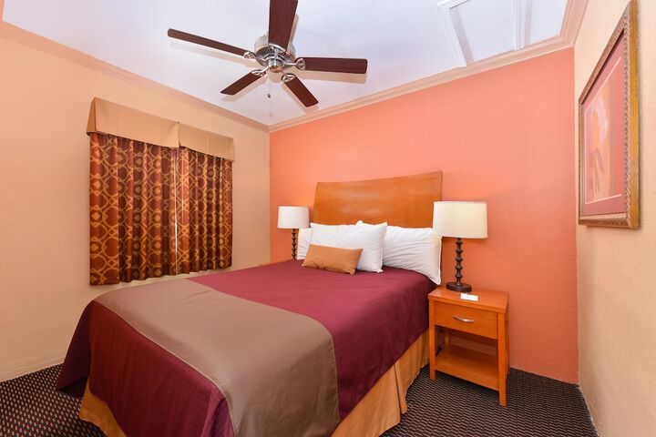 Room 14 of 19