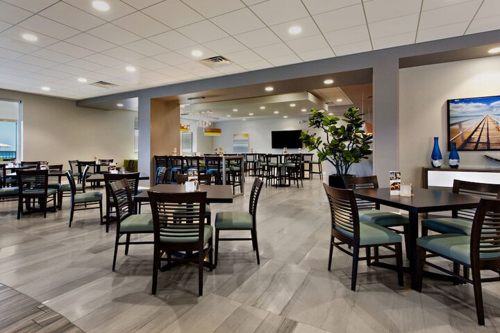 Holiday Inn & Suites Daytona Beach on the Ocean by IHG