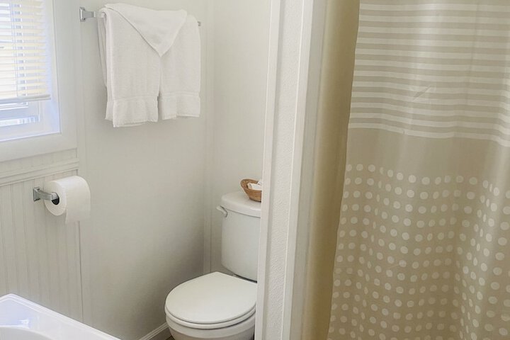 Room 21 of 36