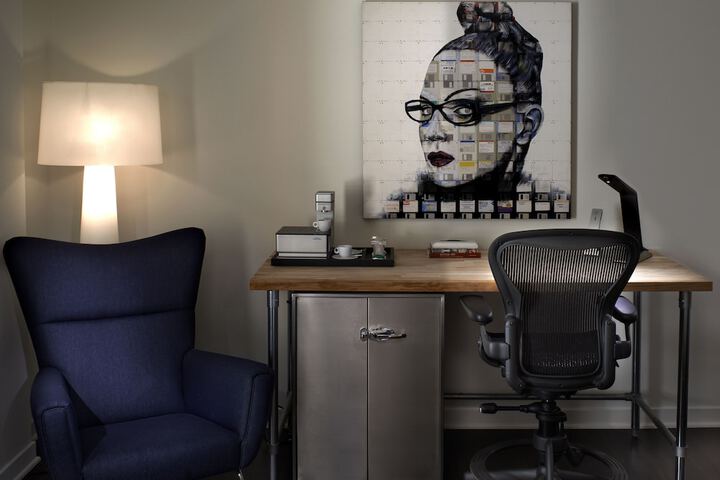 Room 16 of 40
