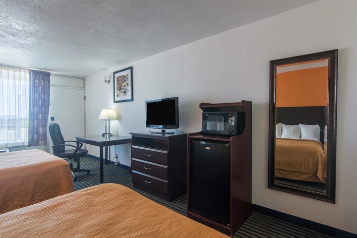 Room 15 of 31