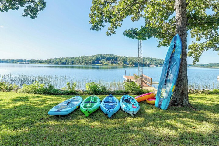 Lakefront Arkansas Escape w / Grill Dock & Kayaks!