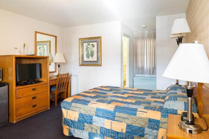 Room 13 of 23