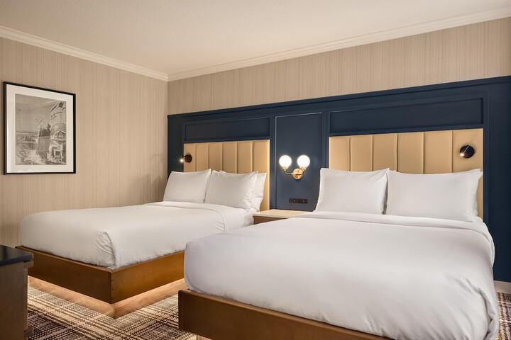 DoubleTree by Hilton North Vancouver