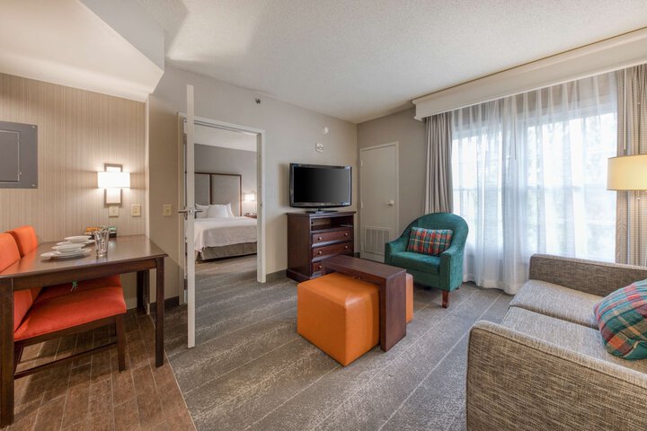 Room 35 of 80