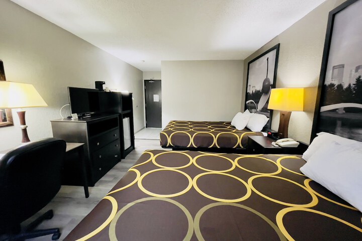 Room 31 of 65