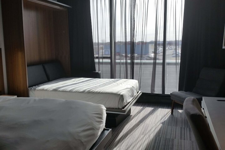 Room 18 of 47